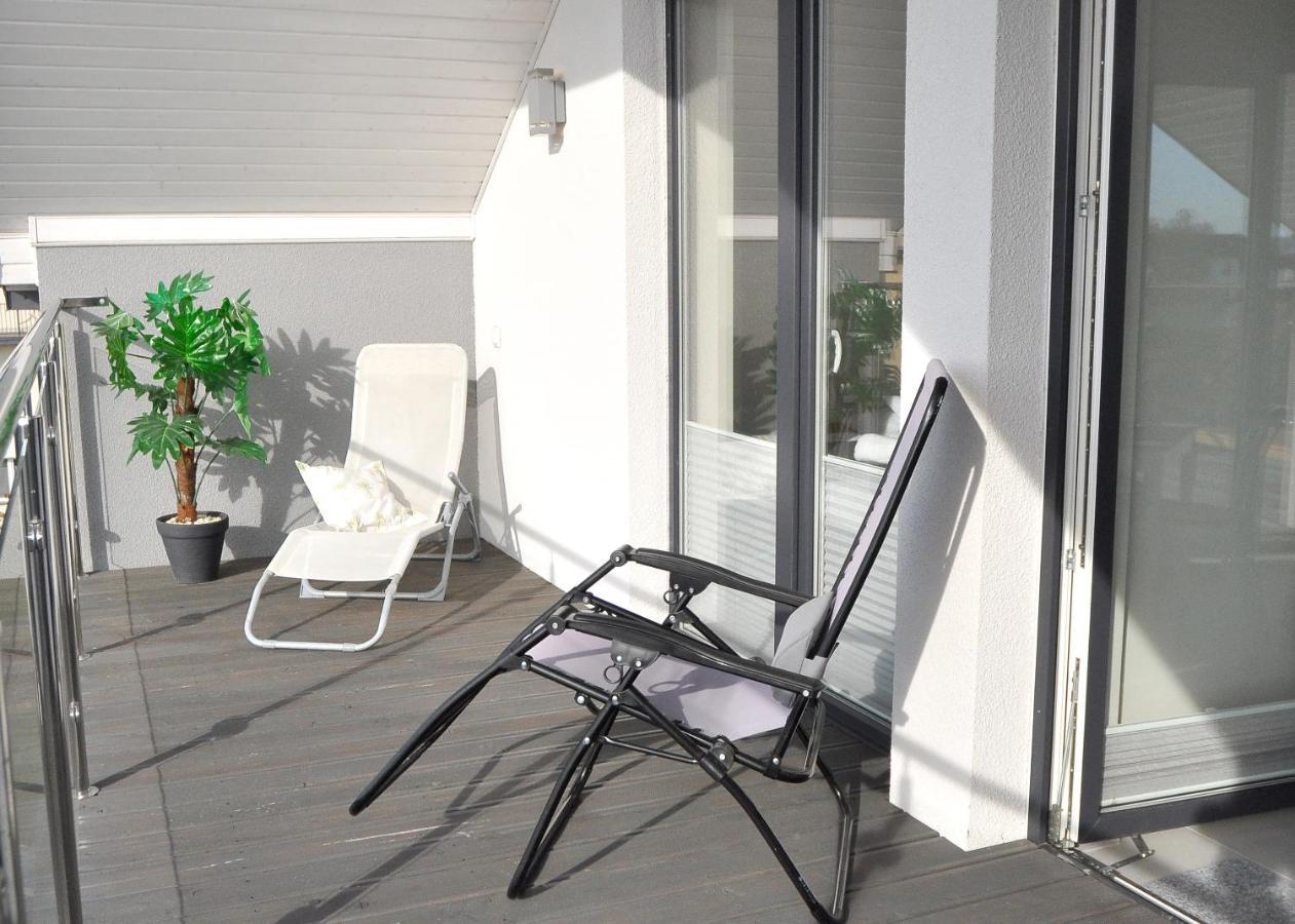 Willa Dobrylko II -Apartamenty Rewa Exteriör bild